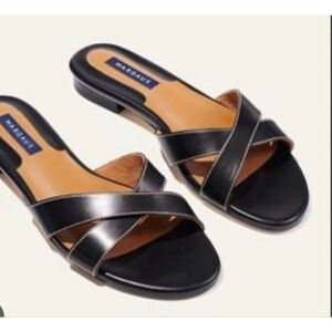 Women's EUC Margaux Black Leather Slide Sandals Size 9.5/40